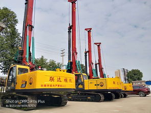 聯(lián)達樁機 大回轉(zhuǎn)平臺建筑機械履帶打樁機的特點與應用